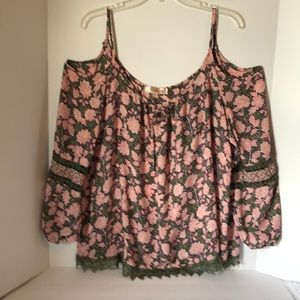 Penelope Project XL Womens Off the shoulder top